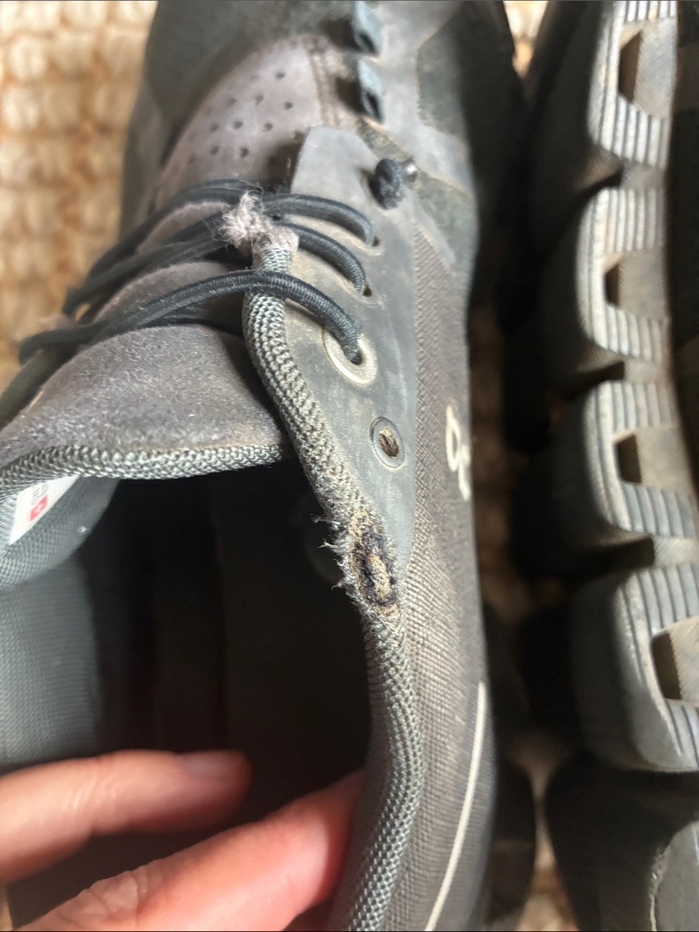 On Running Size 8 Women’s Running Shoes in Charcoal Gray - Picture 3 of 6